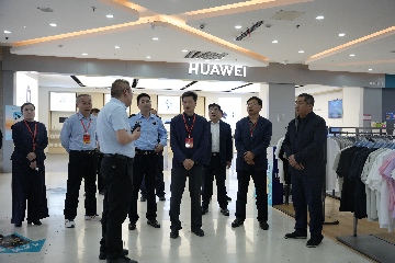 【長田動(dòng)態(tài)】區(qū)人大常委會(huì)執(zhí)法檢查組蒞臨華百廣場檢查指導(dǎo)